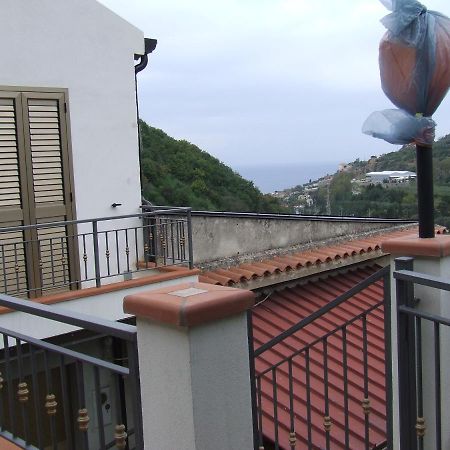 Relax Vista Eolie Apartment Piraino Exterior photo